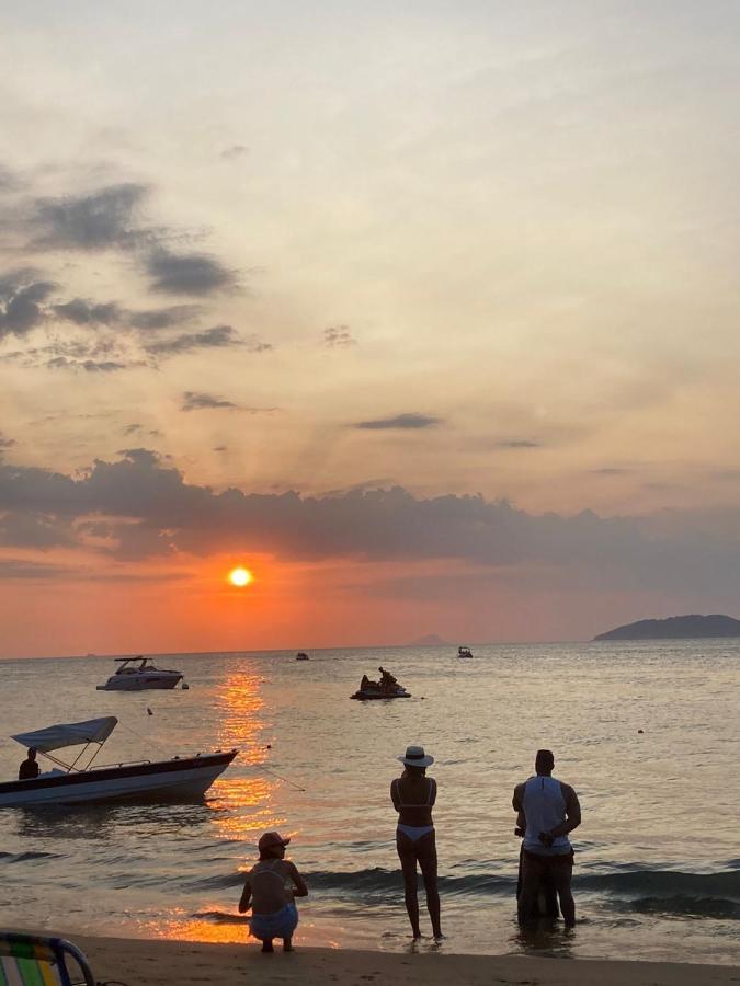 Suite Pe Na Areia- Espaco Independente Na Praia Do Curral Com Localizacao Privilegiada - Simplicidade E Comodidade Com O Por Do Sol Mais Lindo De Ilhabela - Melhor Custo Beneficio Para Ate 4 Pessoas , Na Av Jose Pacheco Do Nascimento Nº 7682 ภายนอก รูปภาพ