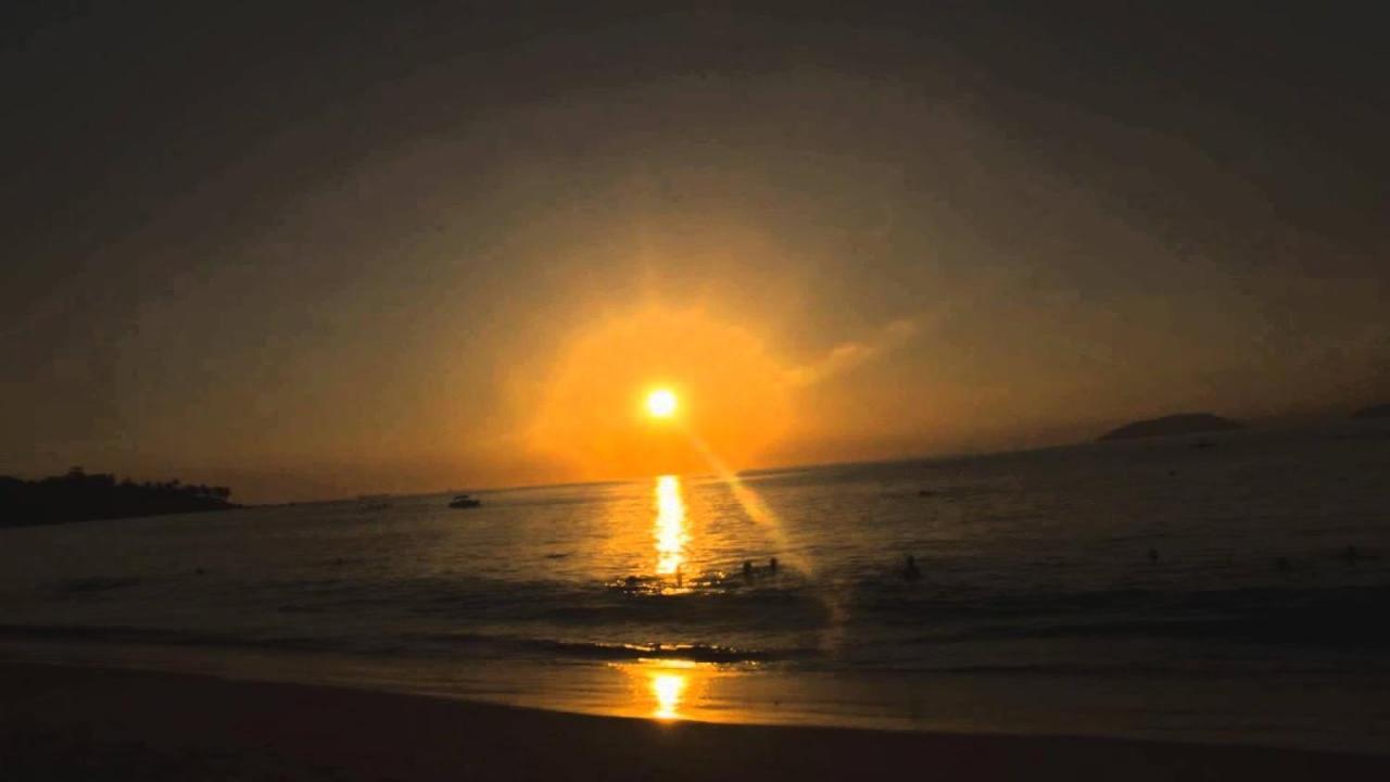 Suite Pe Na Areia- Espaco Independente Na Praia Do Curral Com Localizacao Privilegiada - Simplicidade E Comodidade Com O Por Do Sol Mais Lindo De Ilhabela - Melhor Custo Beneficio Para Ate 4 Pessoas , Na Av Jose Pacheco Do Nascimento Nº 7682 ภายนอก รูปภาพ